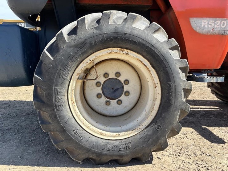 1999-kubota-r520-image-18