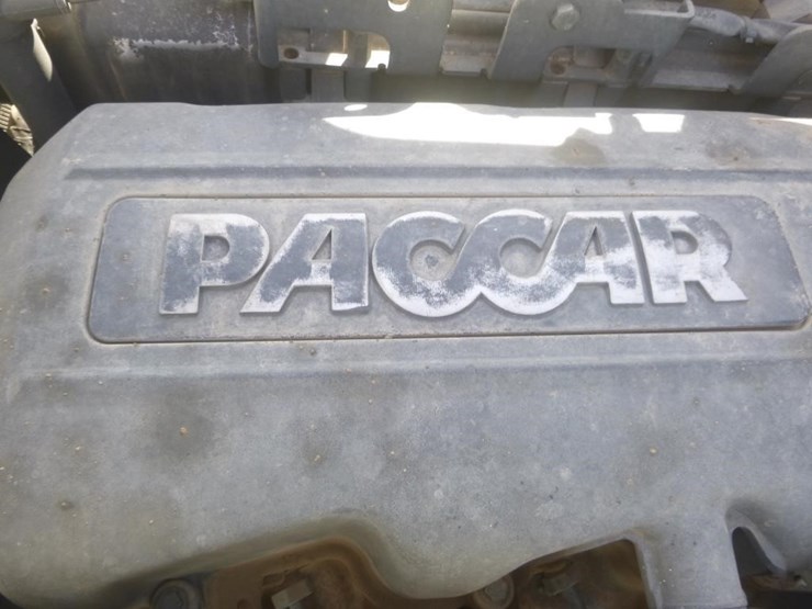 2014-peterbilt-388-image-26