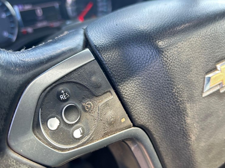 2015-chevrolet-silverado-ltz-2500hd-4x4-crew-cab-pick-up-truck-image-49