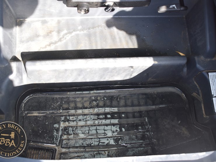 2020-deere-333g-image-58