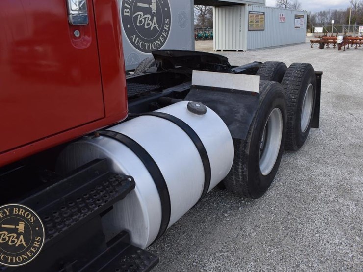 1993-international-8200-image-21