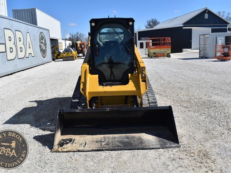 2017-caterpillar-259d-image-27