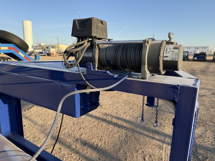 2004-evco-2.5-85-ton-power-swivel-mtd-on-2004-evco-15-t/a-gooseneck-trailer-image-16