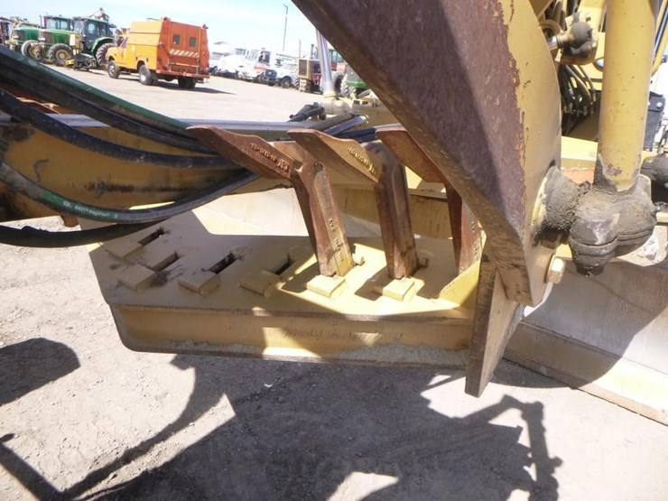 caterpillar-143h-image-14