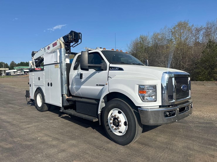 2019-ford-f750-image-5