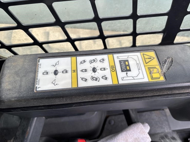 2021-bobcat-t66-image-22