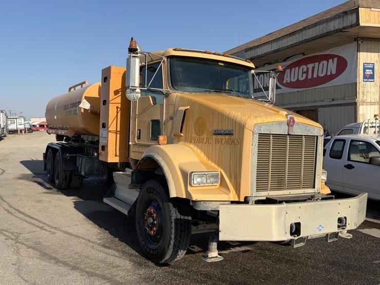 2009-kenworth-t800-image-2
