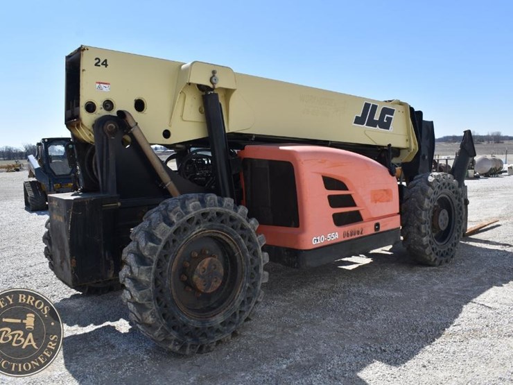 2015-jlg-g10-55a-image-4