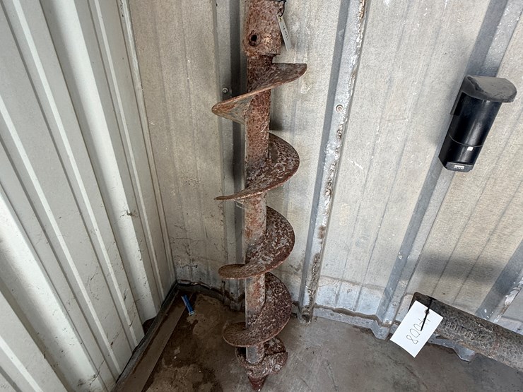 #4011-•-auger-bit-8"-diameter-48"-length-2"-round-shaft-image-1