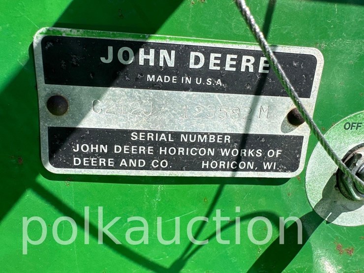 john-deere-212-image-5
