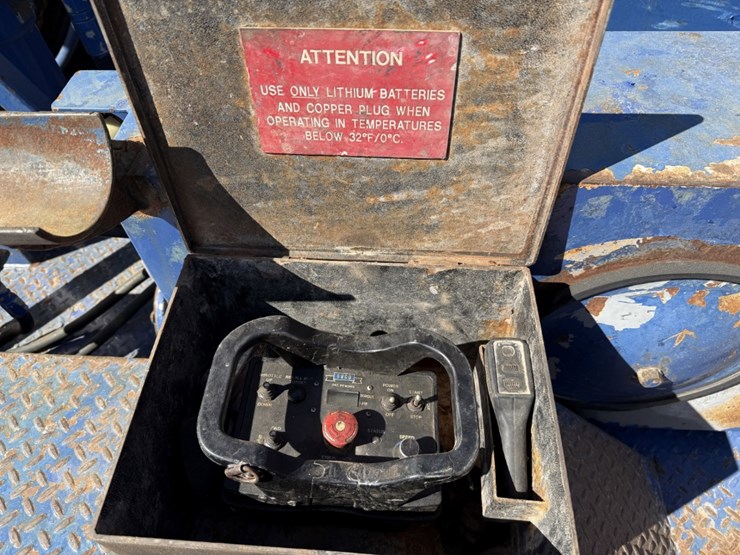 2006-evco-2.5-85-ton-power-swivel-mtd-on-2006-evco-15-t/a-gooseneck-trailer-image-14