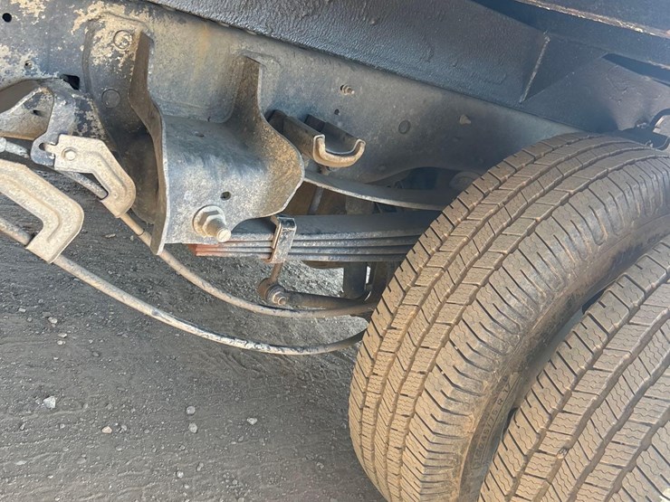 2019-ford-f350-xl-image-19