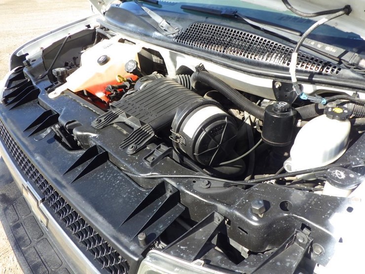 2005-chevrolet-express-1500-image-9