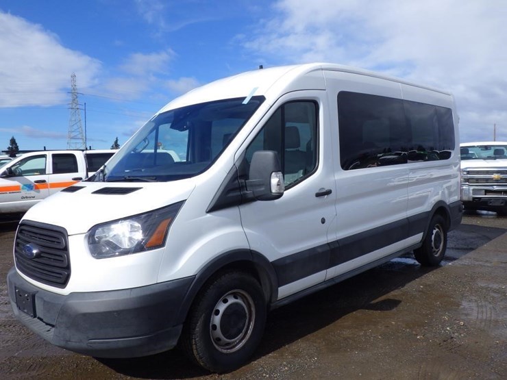 2019-ford-transit-image-1