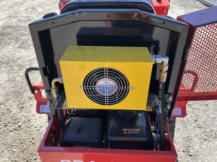 2026-agt-sda-140t-mini-compact-track-loader-image-14