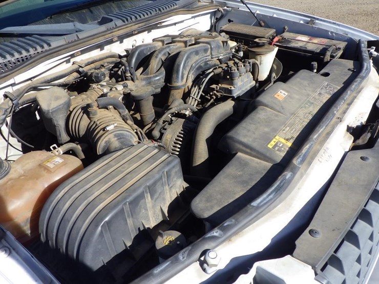 2004-ford-explorer-image-11