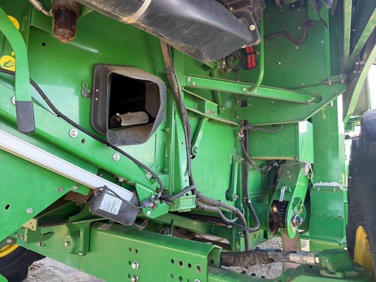 2014-john-deere-s670-image-100