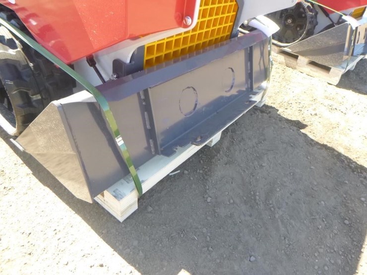 battler-st28h-6-skid-steer-track-loader-image-10