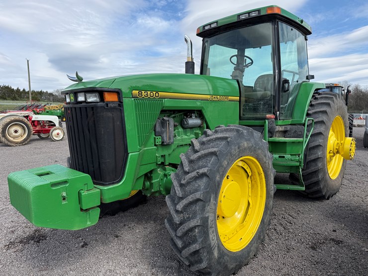 john-deere-8300-image-1