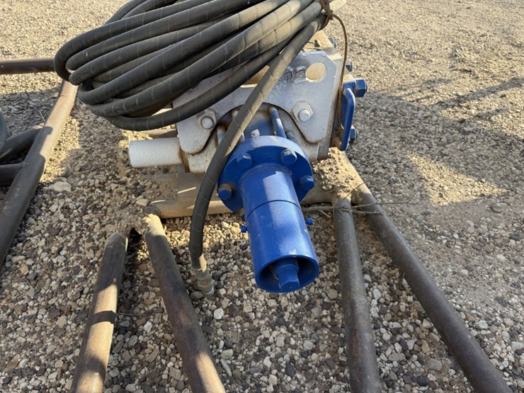 7-1/16-x-5m-2-3/8-sgl-stud-hydraulic-blowout-preventer,-charted-image-2