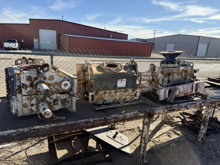 (3)-7-1/16-3k-5k-wp-dbl-manual-blowout-preventers-f/-parts-image-1