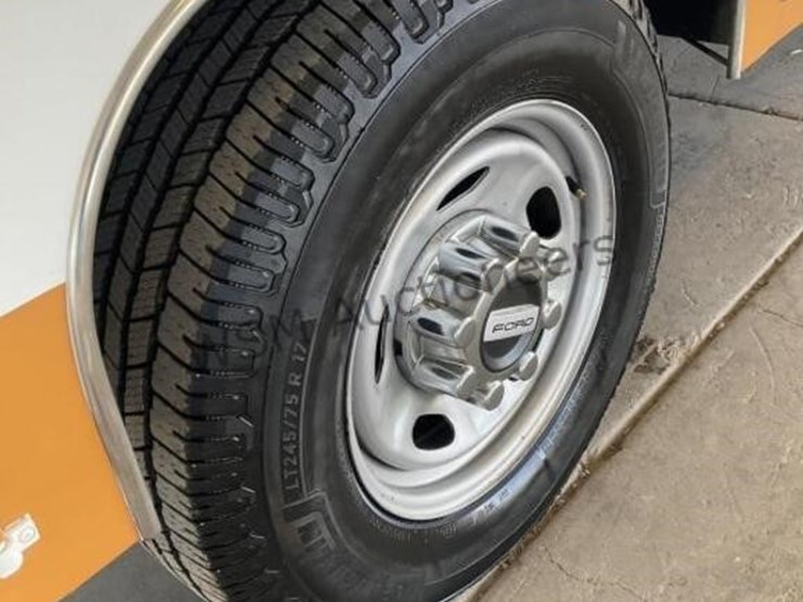 2017-ford-f250-image-8