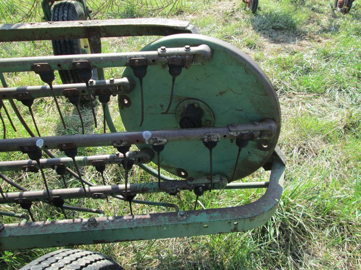 john-deere-10-image-10