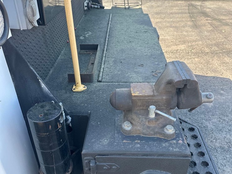 2019-ford-f750-image-27