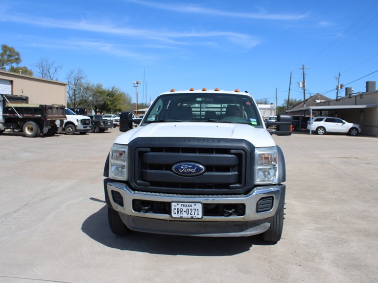 2013-ford-f550-image-3