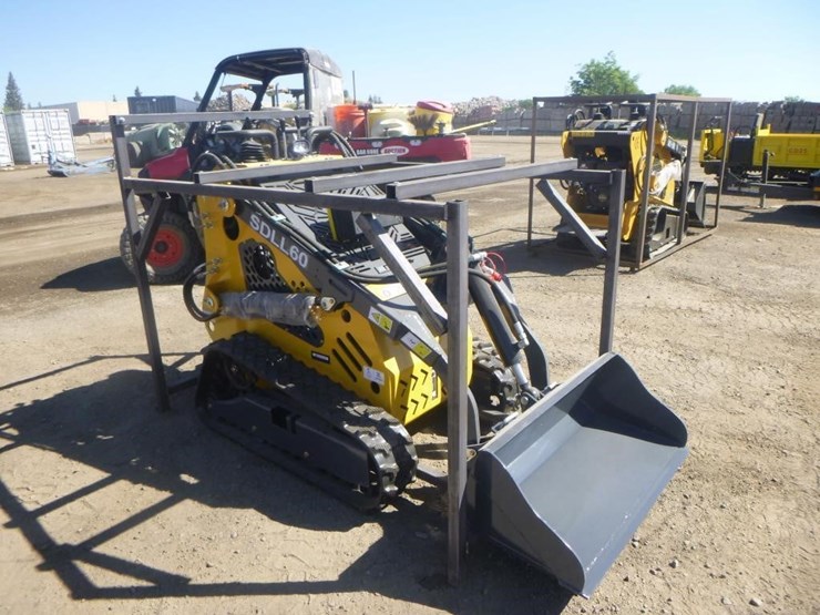 sdlanch-sdll60-skid-steer-track-loader-image-2