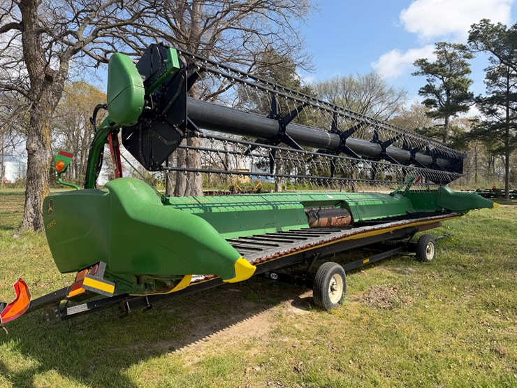 2017-john-deere-630fd-image-2