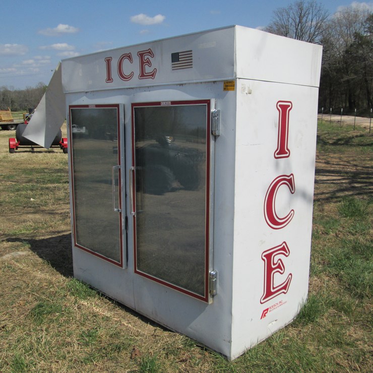 #43983 • Ice Maid 6'x3' Ice Freezer