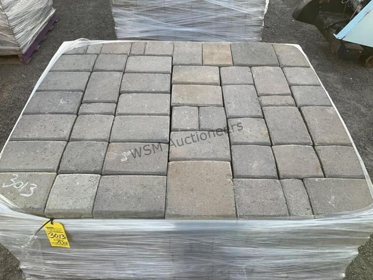 pallet-of-stone-pavers-image-3
