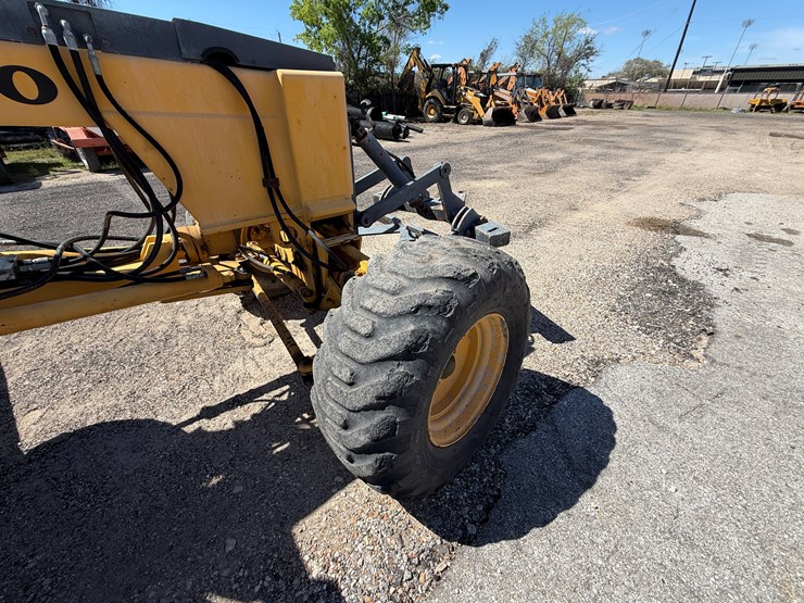 2004-volvo-g80-image-8