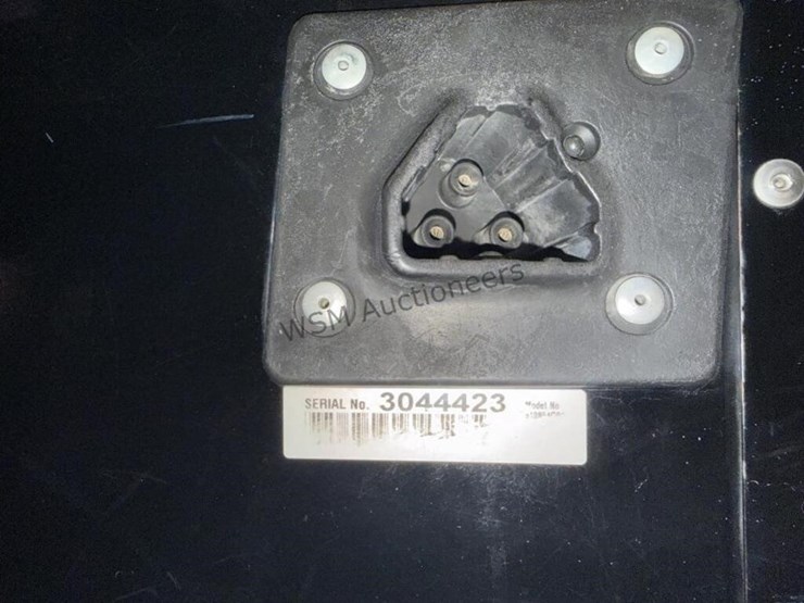 2014-e-z-go-terrain-250-image-16