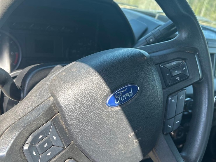 2019-ford-f350-xl-image-24