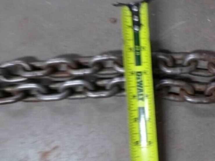 2-chains-with-hooks-image-3