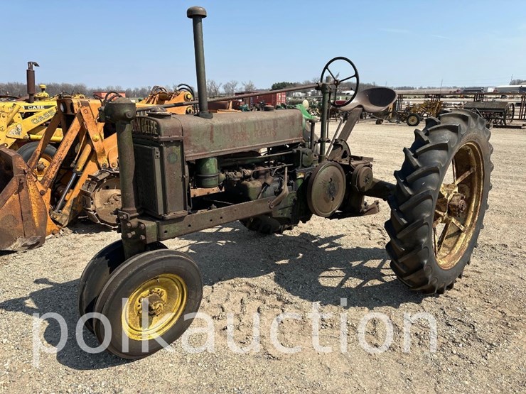 john-deere-b-image-1