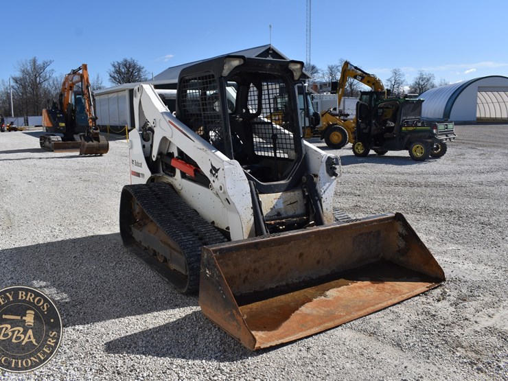 2016-bobcat-t650-image-24