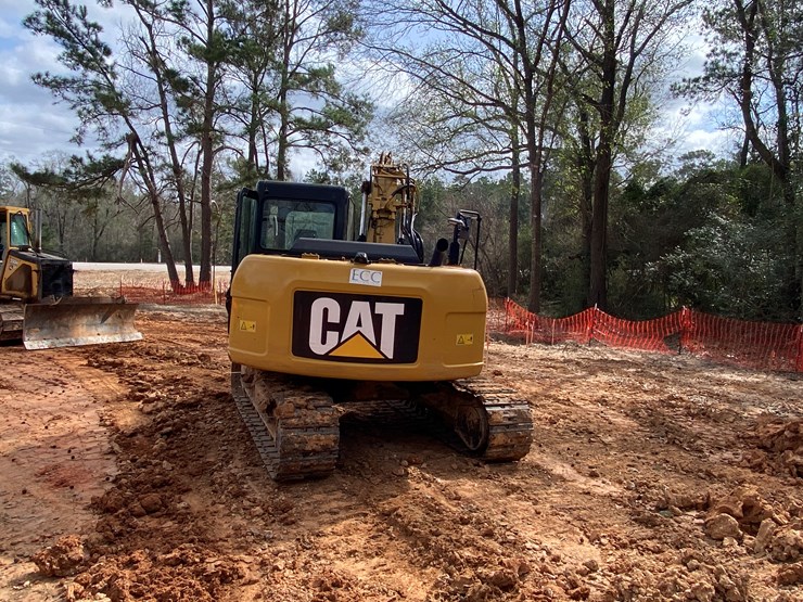 2015-caterpillar-311-flrr-image-3