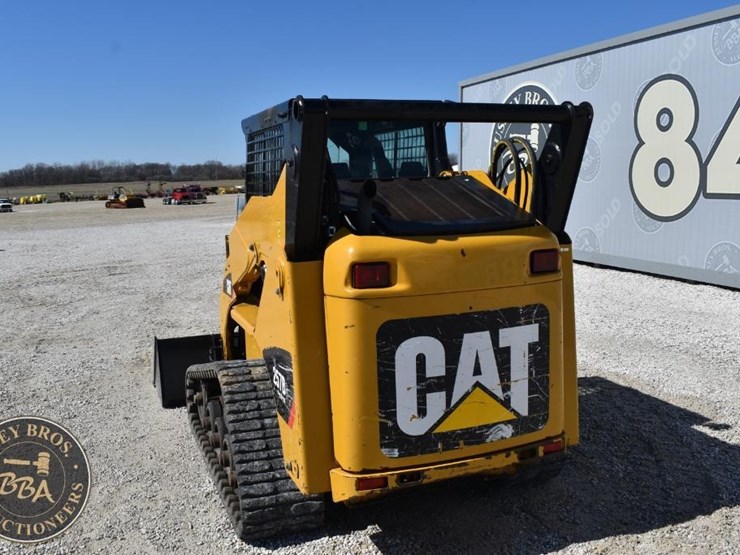 2012-caterpillar-257b3-image-3