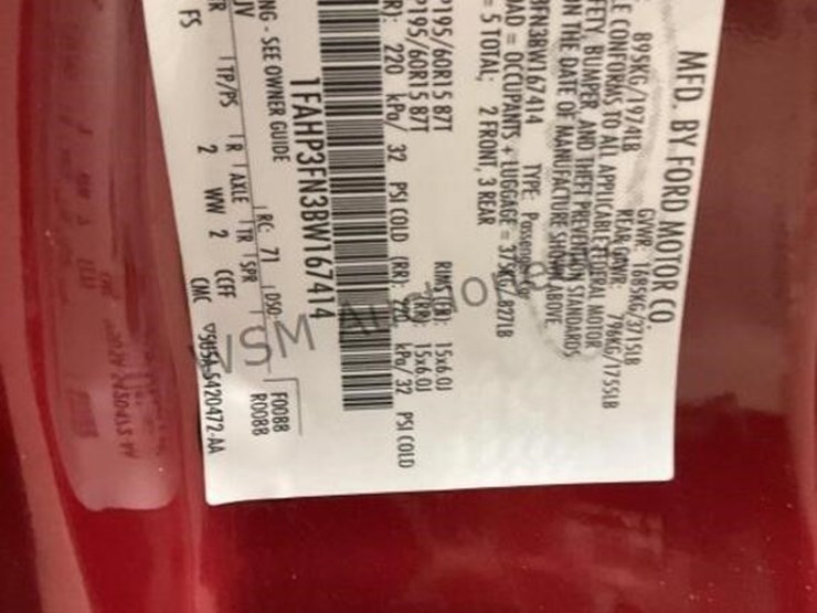 2011-ford-focus-se-sdn-image-14