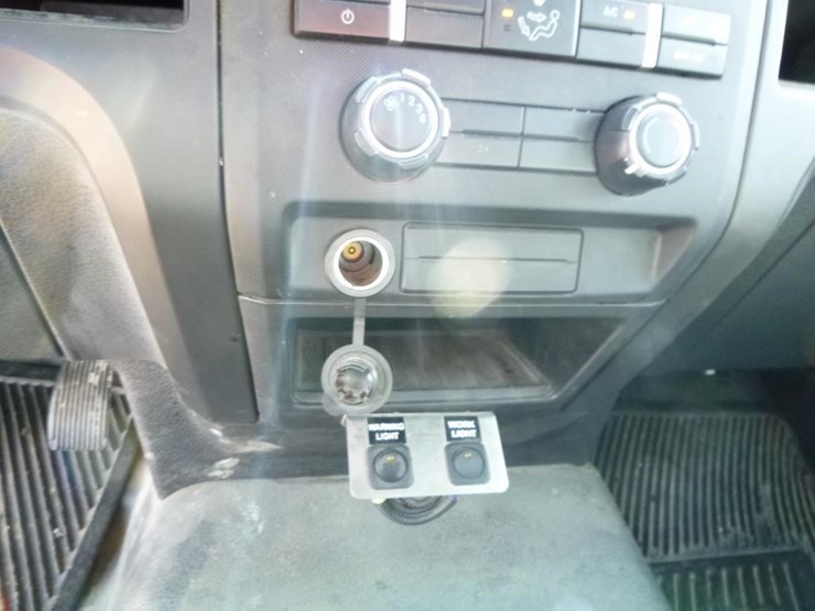 2013-ford-f150-image-16