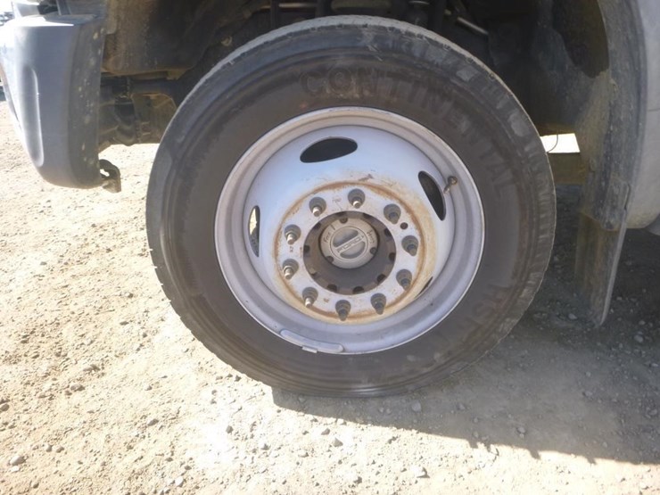 2012-ford-f550-image-17