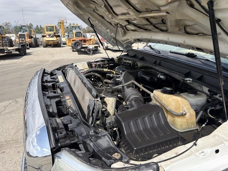 2012-ford-f550-xlt-sd-image-6