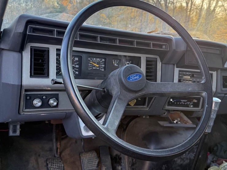 1992-ford-f600-image-7