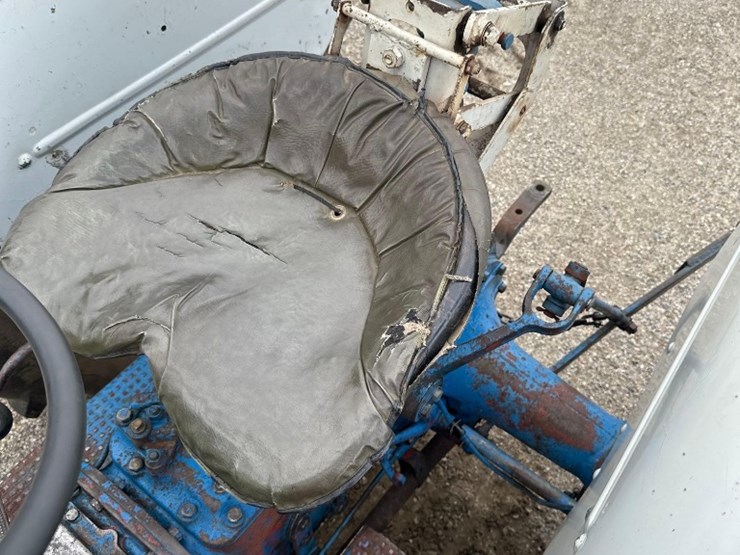 1954-ford-naa-image-9