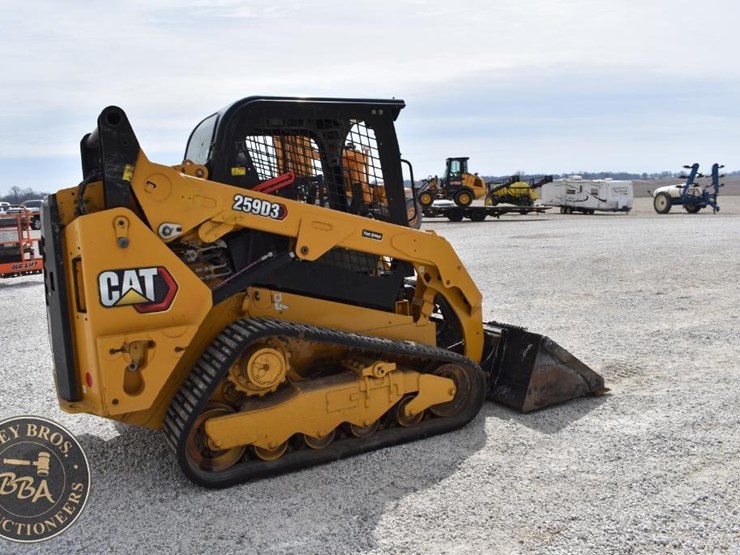 2023-caterpillar-259d3-image-17