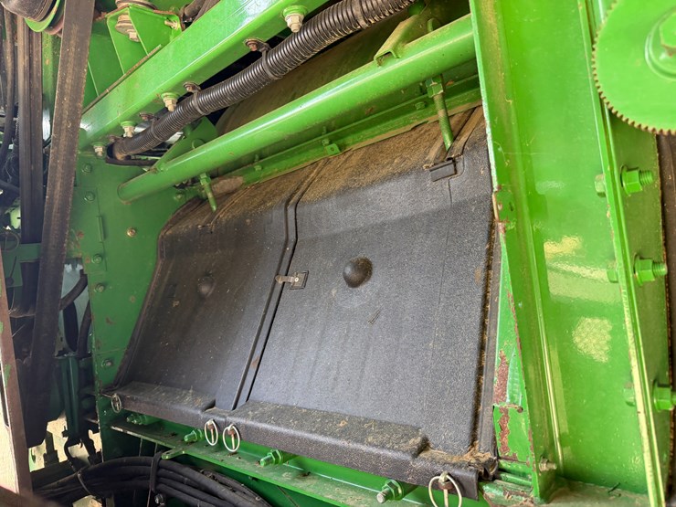 2014-john-deere-s670-image-87