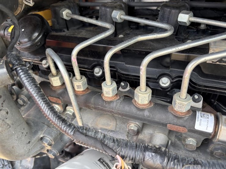 2017-bobcat-t650-image-43